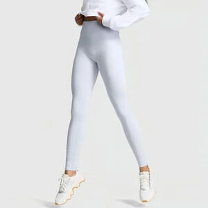 NWT VSPINK Winter Seamless Classic Leggings